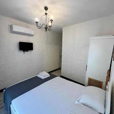 Novas Alacati Hostel Cesme